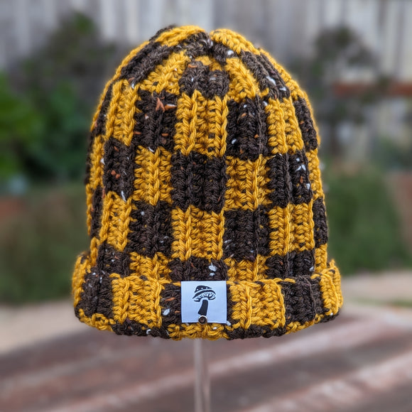 Checkered Fisherman Beanie - Solid Gold & Chocolate Tweed