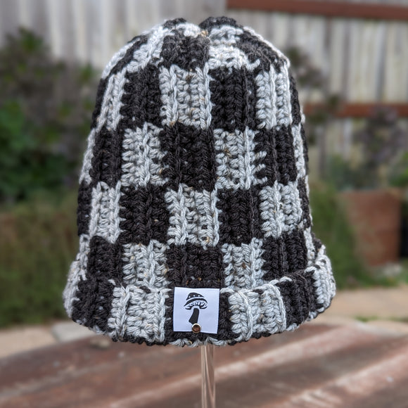 Checkered Fisherman Beanie - Solid Charcoal & Light Gray Tweed